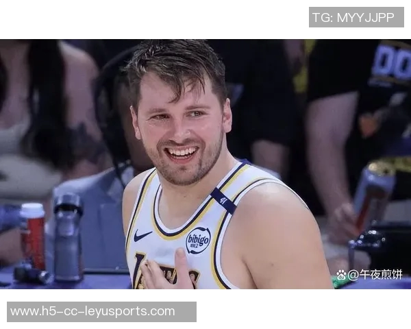 东契奇开赛前四场狂砍165分创队史纪录里夫斯以143分并列第四位 东契奇开赛前四场狂砍165分创队史纪录里夫斯以143分并列第四位