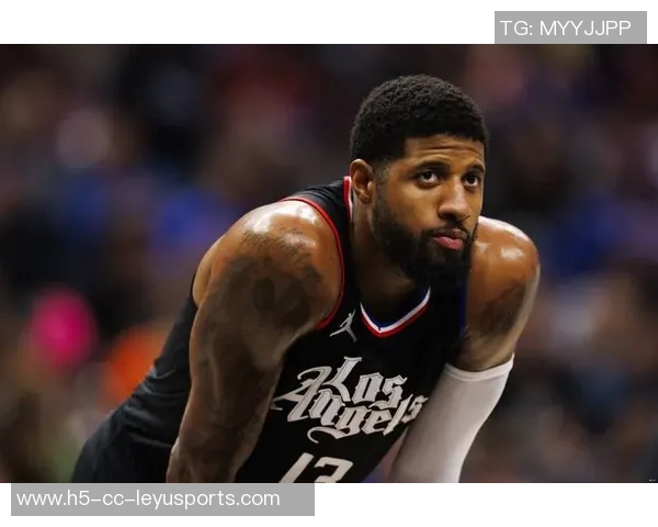 小卡上半场表现平平三分球失准仅得15分助攻2次 小卡上半场表现平平三分球失准仅得15分助攻2次