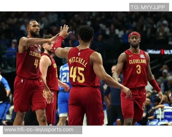 小莫布里半场表现抢眼17分钟内10投6中斩获13分4篮板2封盖 小莫布里半场表现抢眼17分钟内10投6中斩获13分4篮板2封盖